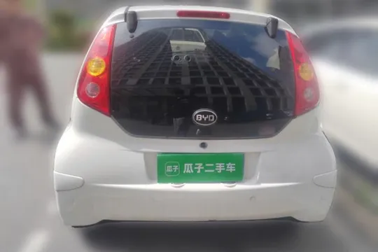 BYD F0