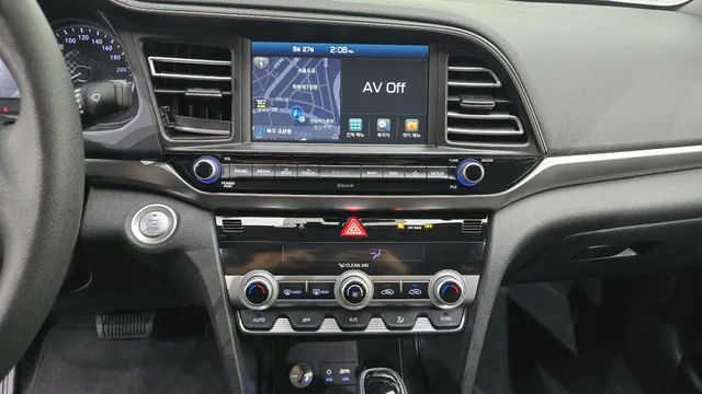 Hyundai Elantra (Avante)