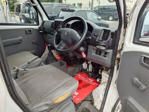 Nissan Clipper