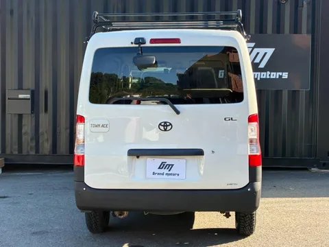 Toyota TownAce Van