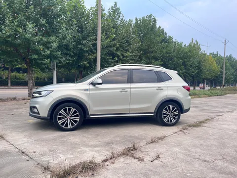 Roewe RX5