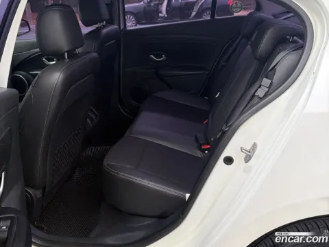 Renault SM3