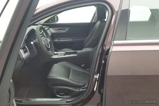 Jaguar XFL