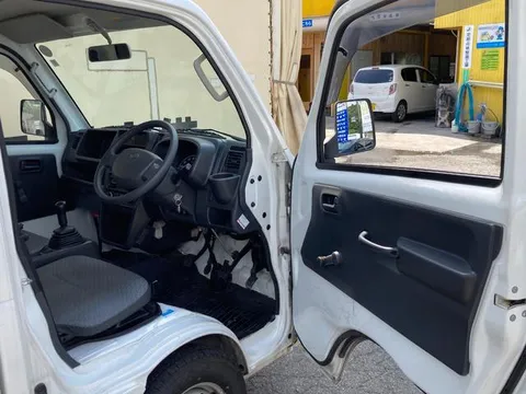 Mazda Scrum Truck