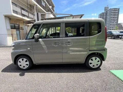 Suzuki Spacia