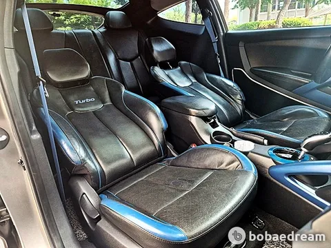 Hyundai Veloster