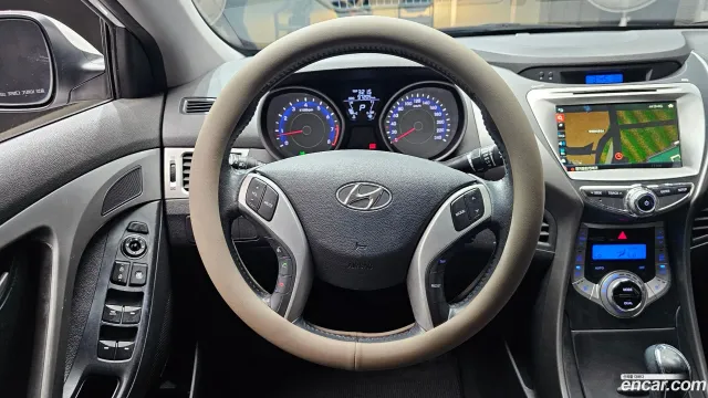 Hyundai Elantra (Avante)