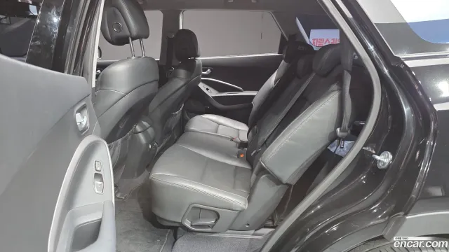 Hyundai Grand Santa Fe (Maxcruz)