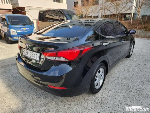 Hyundai Elantra (Avante)
