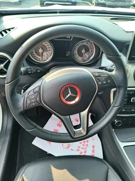 Mercedes-Benz Mercedes-Benz GLA