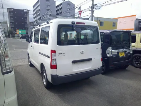 Toyota TownAce Van