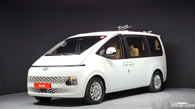 Hyundai Staria