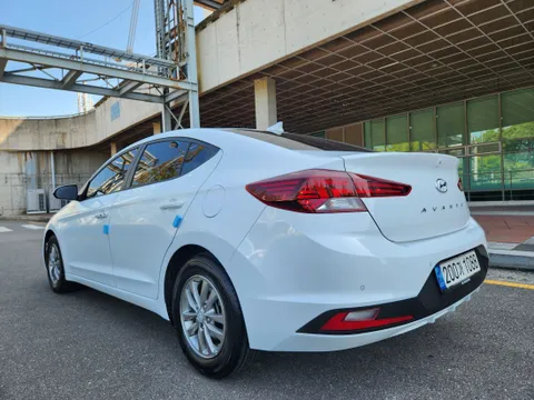 Hyundai Elantra (Avante)