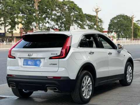 Cadillac XT4