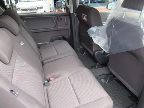 Honda Freed Plus