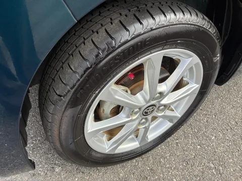 Toyota Pixis Mega