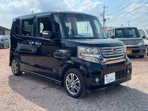 Honda N-BOX Custom