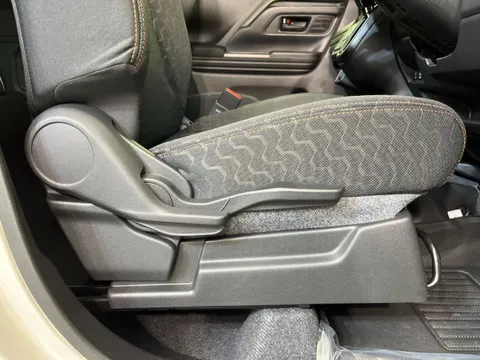 Suzuki Spacia Gear