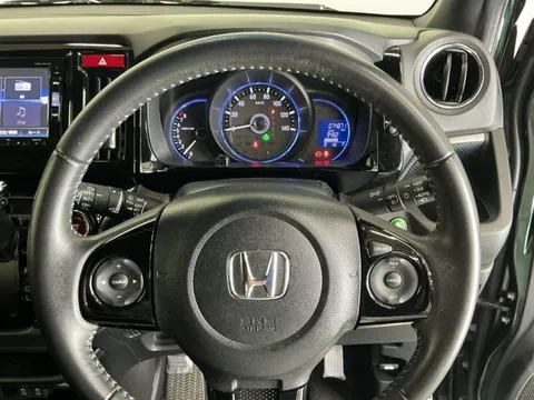 Honda N-WGN Custom