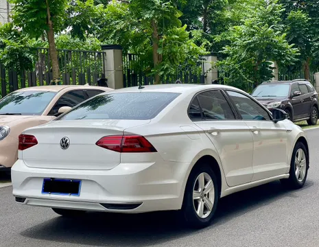 Volkswagen Lamando