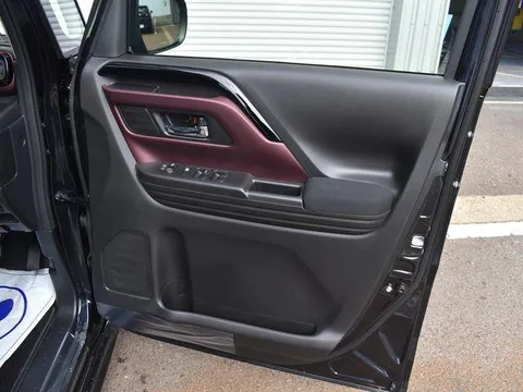 Suzuki Spacia Custom