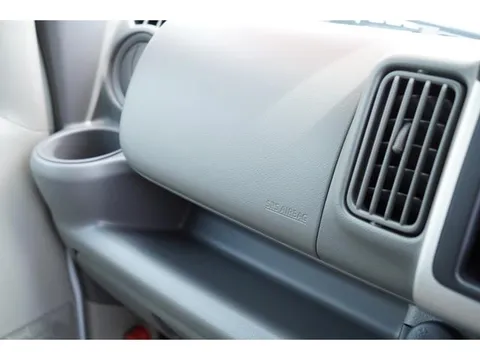 Nissan Clipper Van