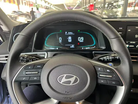 Hyundai Elantra (Avante)