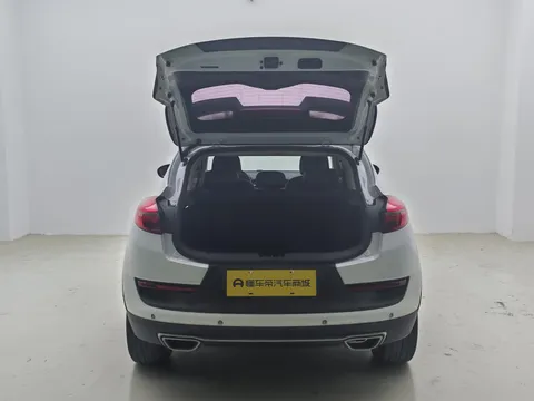 Geely Emgrand GS