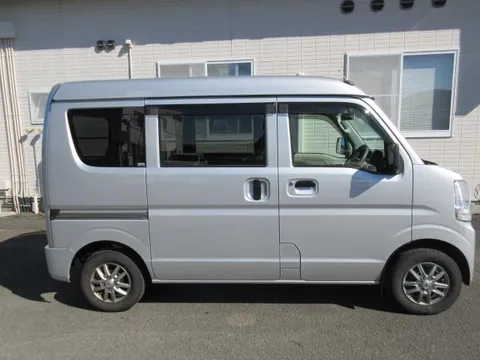 Nissan Clipper