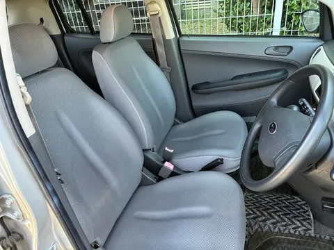 Subaru R2