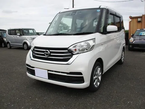 Nissan Dayz Roox