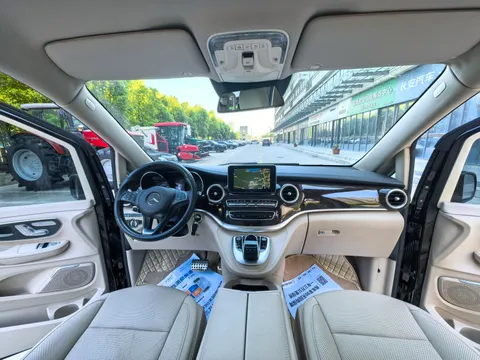 Mercedes-Benz V-Class