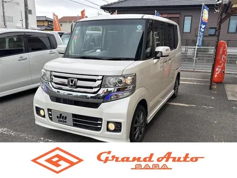 Honda N-BOX Custom