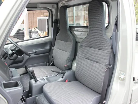 Nissan Clipper Truck