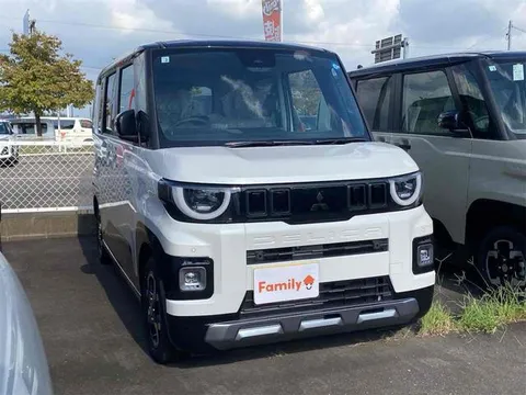 Mitsubishi Delica Mini