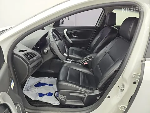 Renault SM3