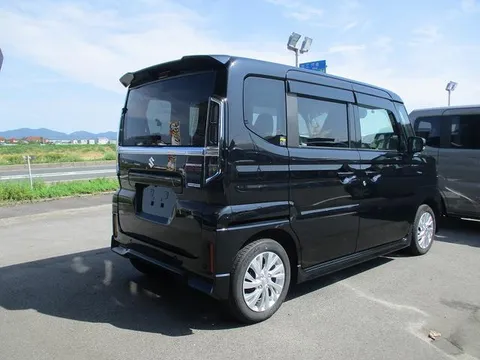 Suzuki Spacia Custom