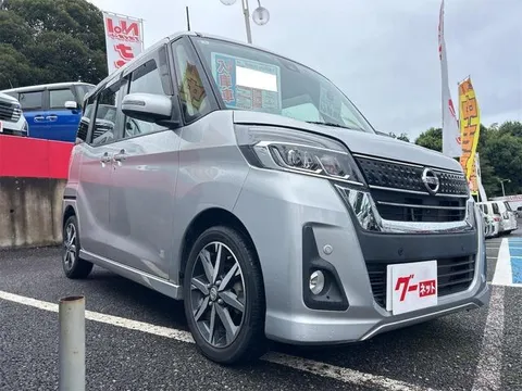 Nissan Dayz Roox