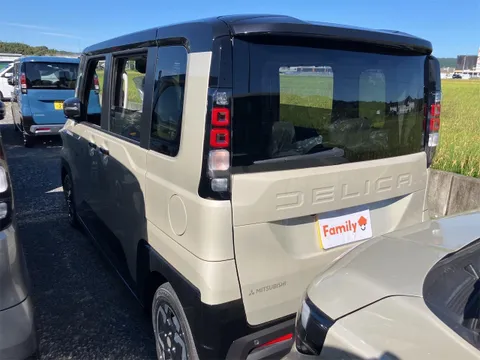 Mitsubishi Delica Mini
