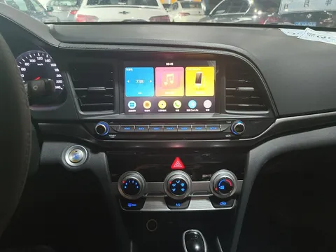 Hyundai Elantra (Avante)