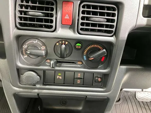 Nissan Clipper Truck