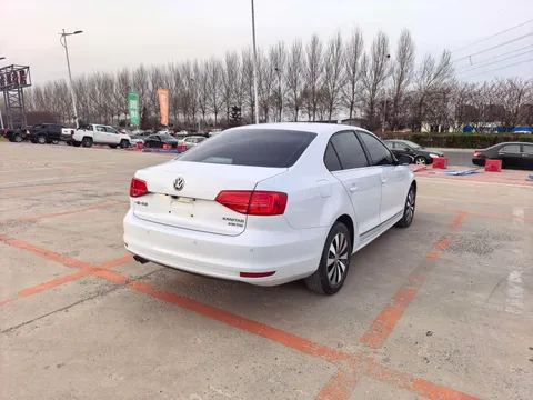 Volkswagen Sagitar