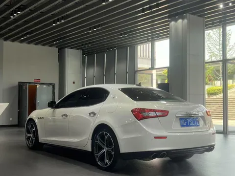 Maserati Ghibli