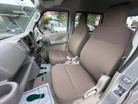 Mitsubishi Minicab Van