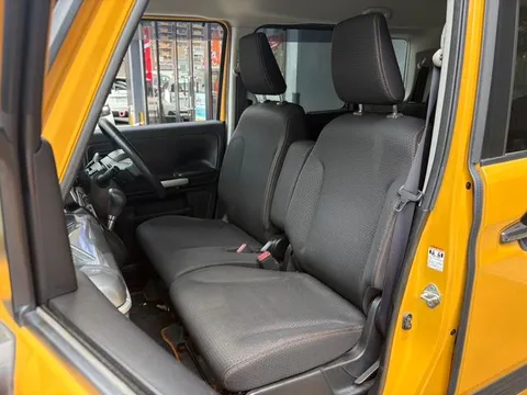 Suzuki Spacia Gear