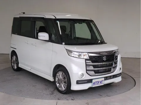 Suzuki Spacia Custom Z