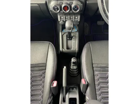 Suzuki Jimny Sierra