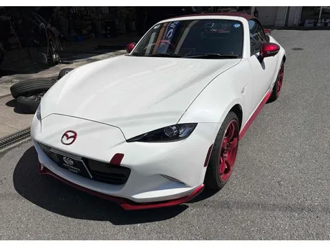 Mazda MX-5 (Roadster)