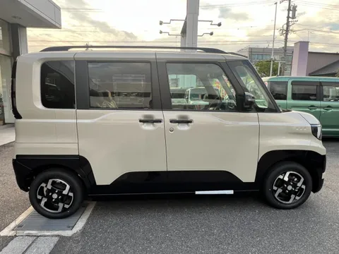 Mitsubishi Delica Mini