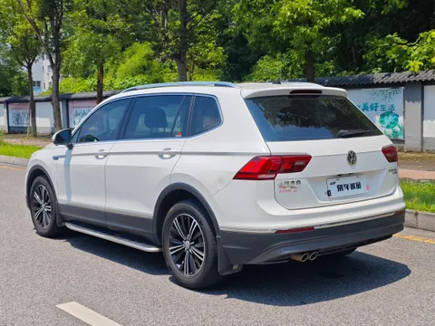 Volkswagen Tiguan L